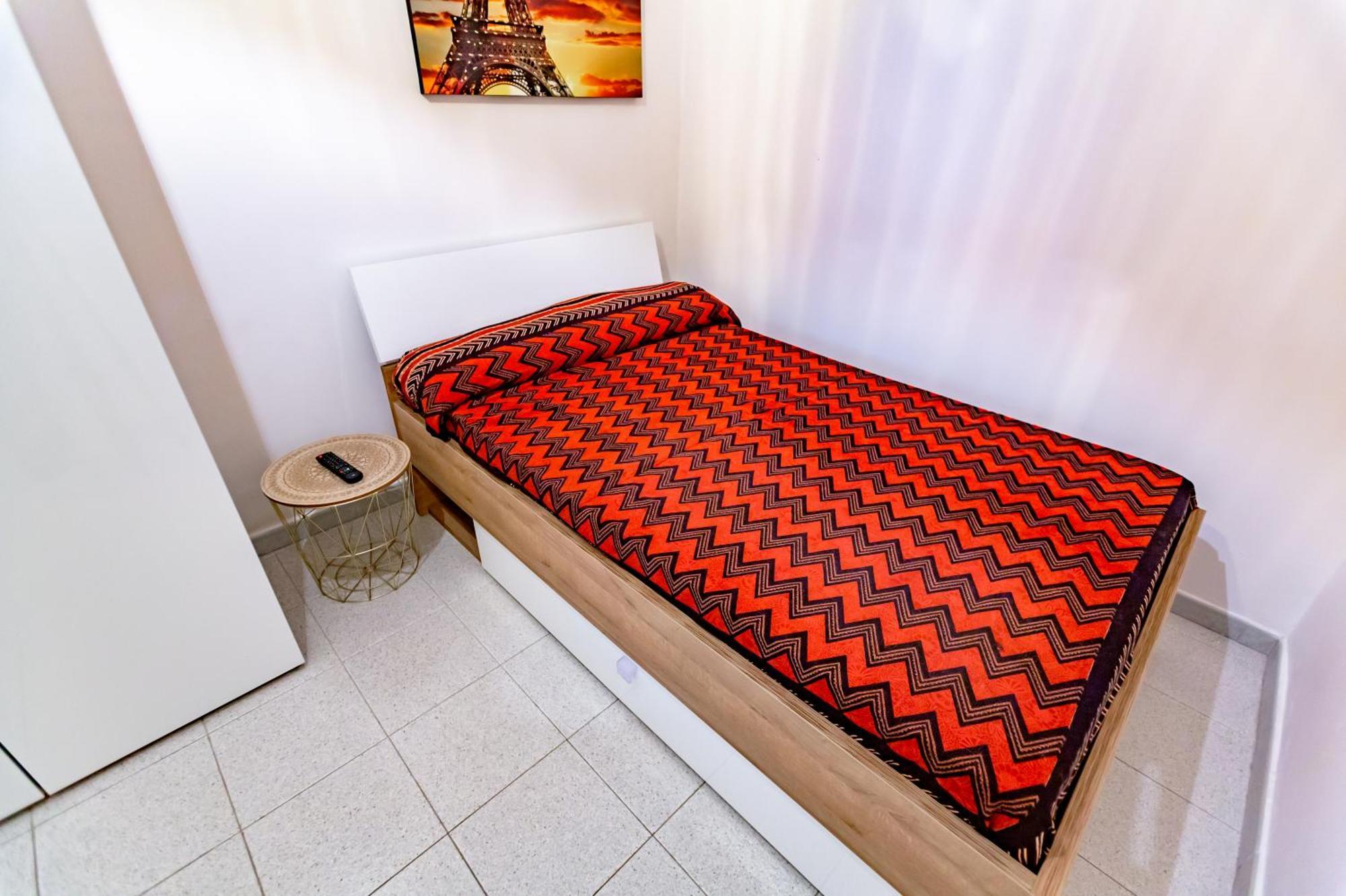 Antonella Home B&B Μπάρι Δωμάτιο φωτογραφία